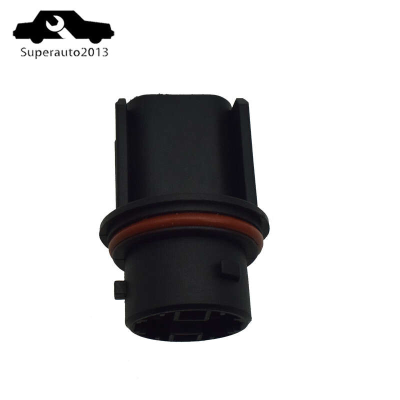 New 3157 Headlight Light Bulb Socket For Freightliner Cascadia Columbia Truck