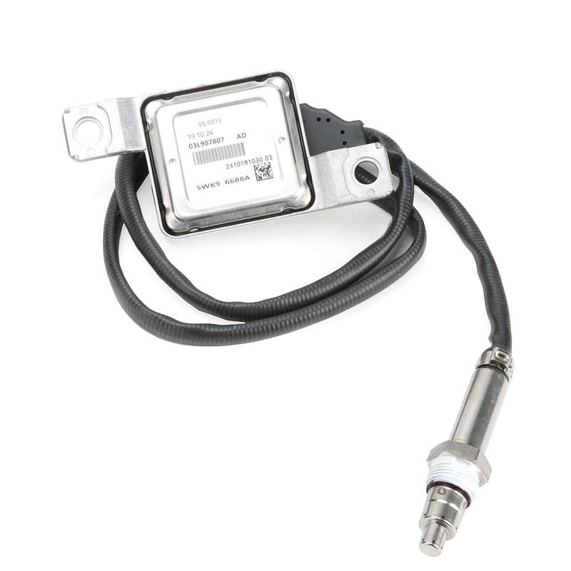 A0101532228 A0101532328 Inlet+Outlet Nox Sensor For Cascadia DD13 Freightliner