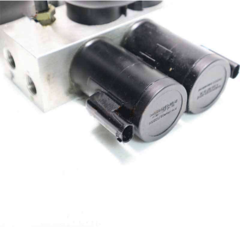 2203201258 Hydraulic Suspension Valve Block Fit Mercedes R230 SL500 SL55