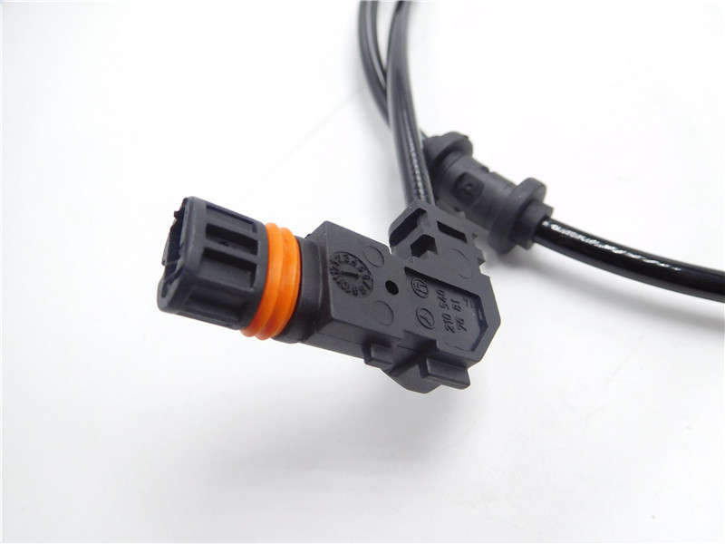 For Mercedes-Benz W164 GL320 ML320 ML350 Front Left / Right ABS Speed Sensor New