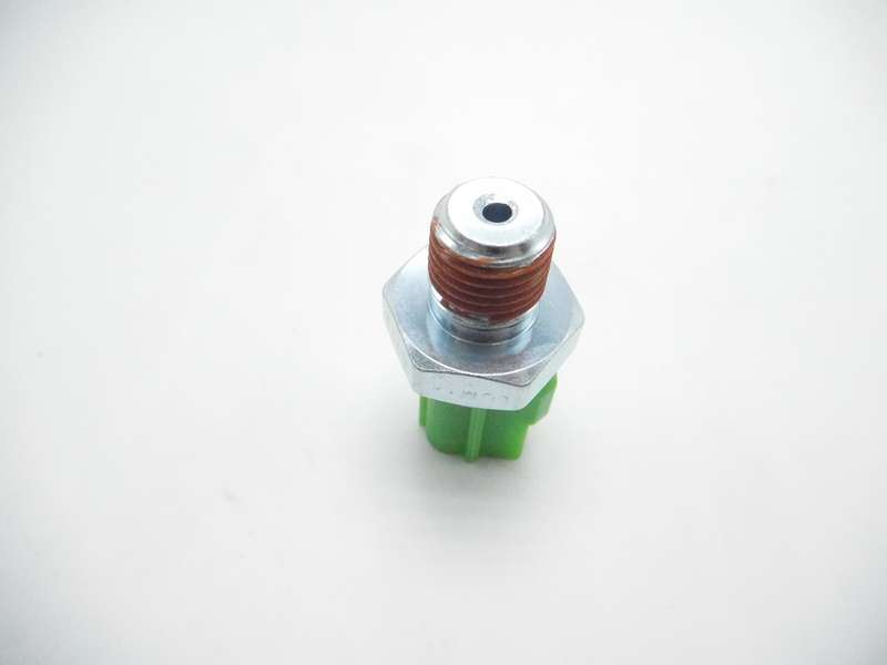 Fuel pressure sensor switch LF01-18-501 Fits For Mazda Miata MX-5 3 5 6