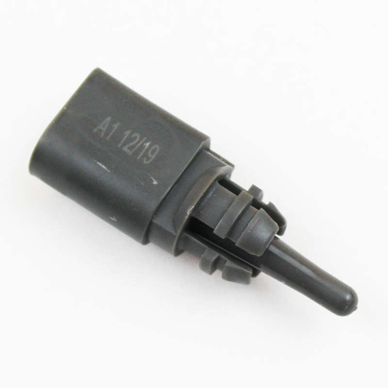 Temperature Sensor 8Z0820535A fit for Audi A3 A4 S4 S5 Quatt Q3 Q5 Q7 VW Golf