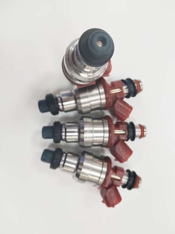4pcs New Fuel Injectors 195500-2120 Fits For 1989-1996 Mazda 323 1.3L 1.6L