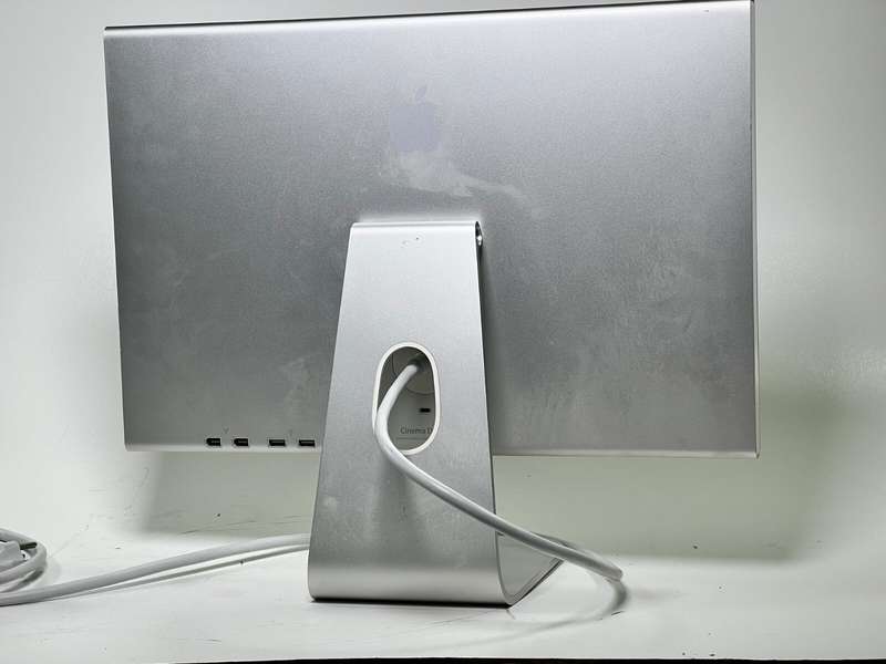 Apple cinema display monitor