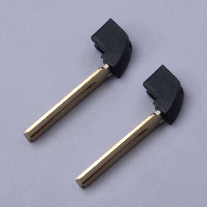 2x Blank Uncut Key Blade Insert Fit for Toyota Sienna Corolla HYQ14FBW