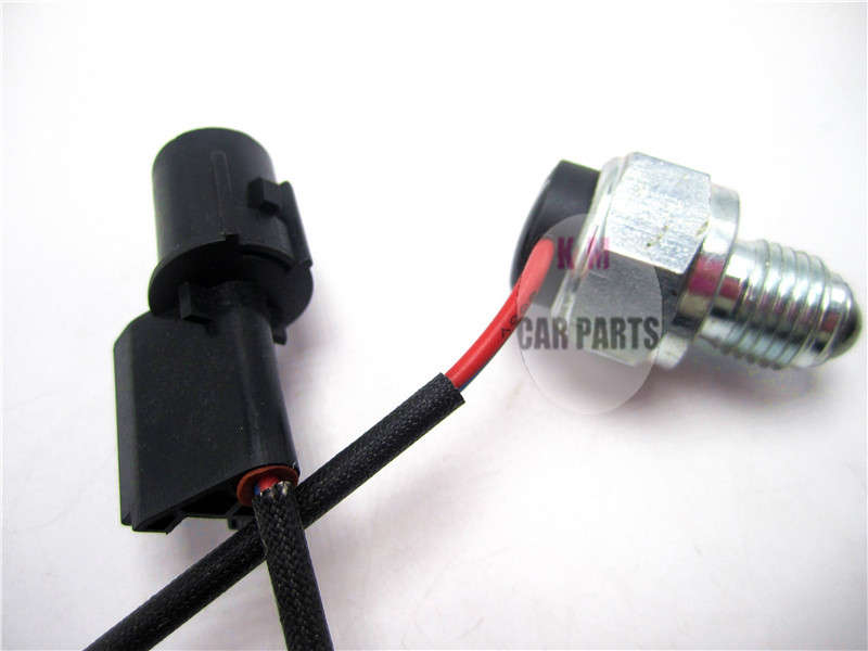 New IO T/H Gearshift 4WD Lamp Switch MB837106 For Mitsubishi Pajero IO