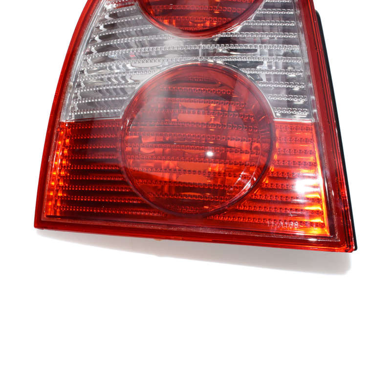 New Left Rear Tail Light For VW Passat Saloon 3B3 3B5945095AE 2001-2005