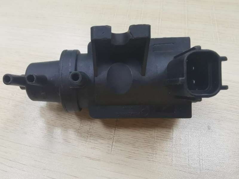 Genuine Turbo Boost Pressure Solenoid For MAZDA 3 6 mk3 III CX-5 2.2 D SH02-1874