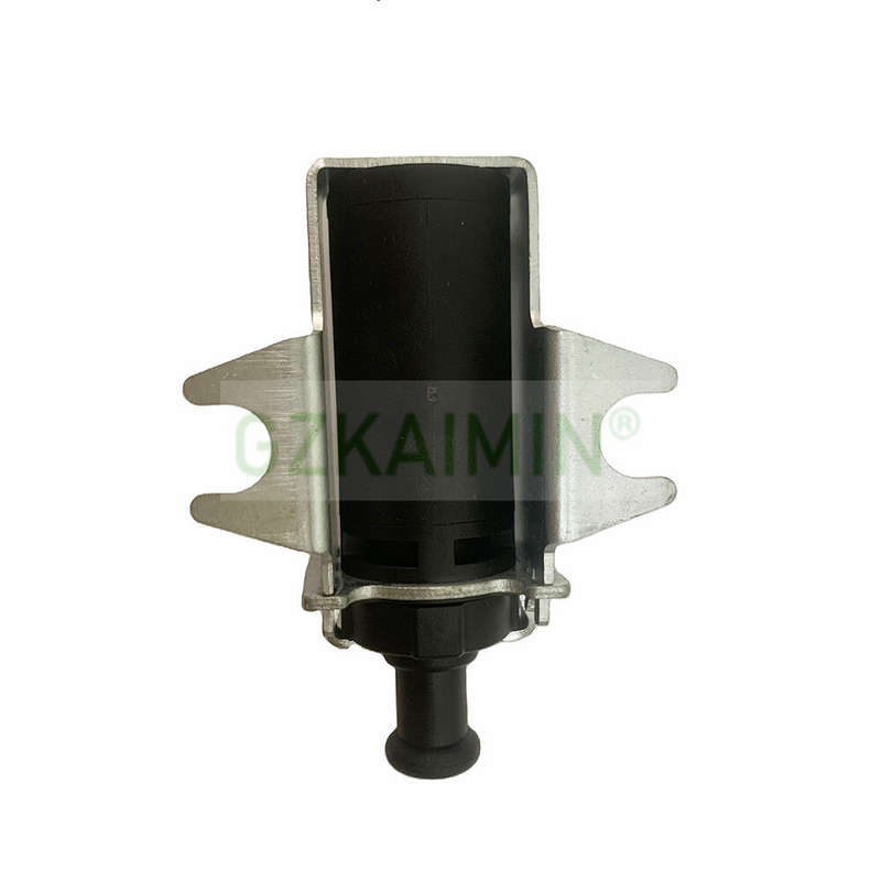 25819-33010 For Toyota Land Cruiser vacuum booster regulator 1998-2007