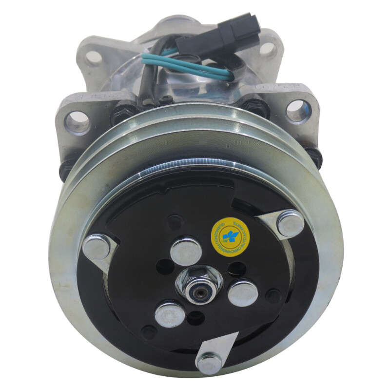 A/C Compressor 14518640 Fits for Volvo Wheel Loader / Excavator EC210B EC135B