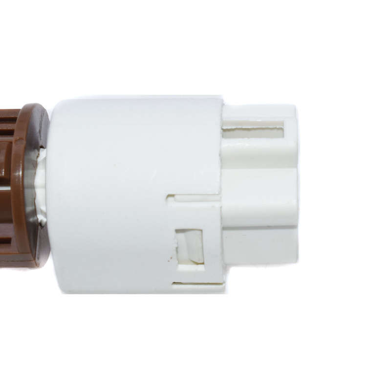 New For Toyota Avalon Camry Sienna Rav4 Highlander Brake Light Switch 8434009070