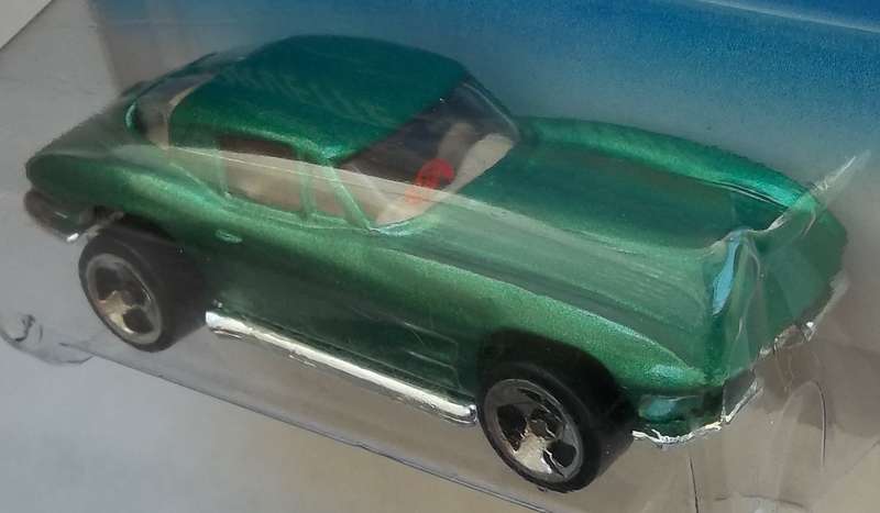 Hot Wheels Corvette Split Window  Made in 1998 HOTWHEELS Similar scale to Matchbox Sealed