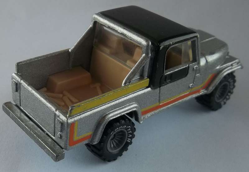 Hot Wheels Real Riders Jeep Scrambler Vintage Real Tyres Similar to Matchbox GREY RIMS HOTWHEEL