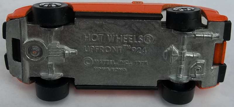HOT WHEELS Upfront 924 Porsche Made in 1978 HOTWHEELS Similar scale to Matchbox
