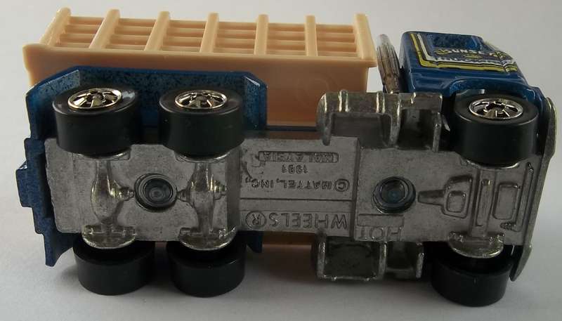Hot Wheels Tipping Truck Great Condition HOTWHEELS Retro Wheels Like Matchbox scale