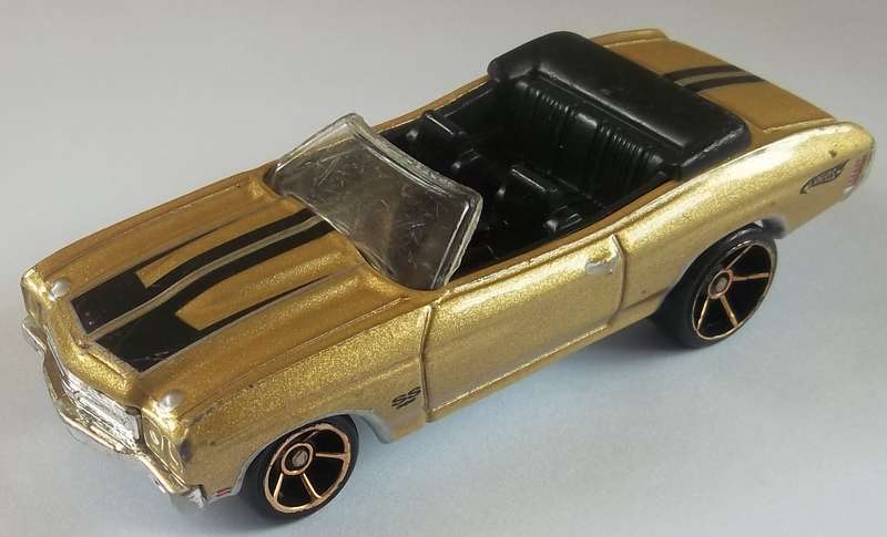 Hot Wheels Collection of 10 Cars MUSCLE CARS Similar scale Matchbox HOTWHEELS