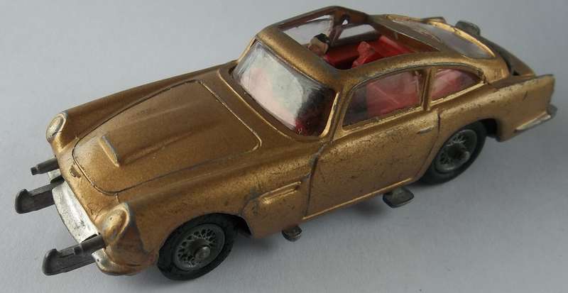 Corgi Toys James Bond Aston Martin DB 5 ENGLAND 1960s Die Cast Model Car Vintage