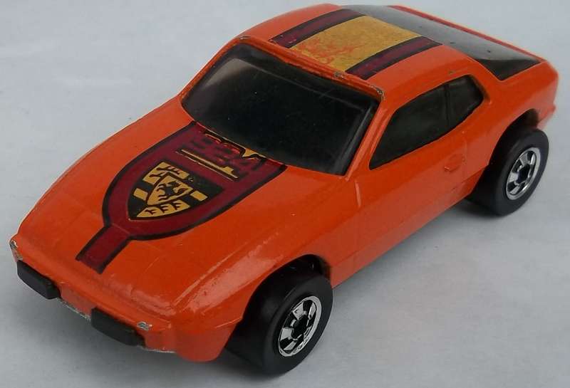 HOT WHEELS Upfront 924 Porsche Made in 1978 HOTWHEELS Similar scale to Matchbox