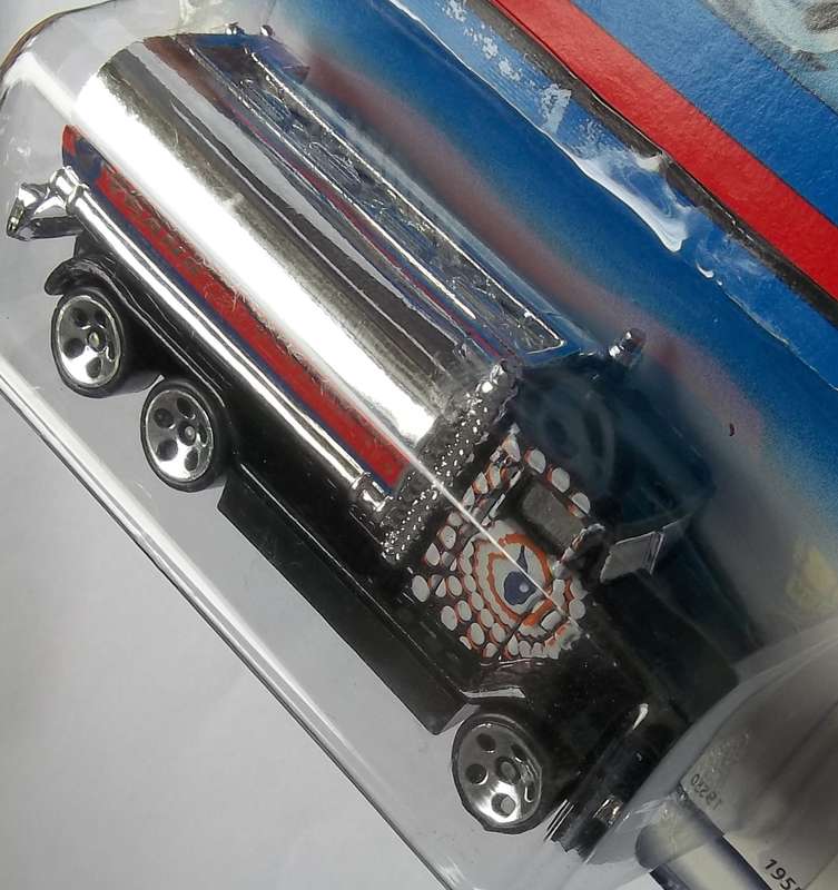 Hot Wheels Tank Truck Made in 1998 HOTWHEELS Matchbox Boxed Model Car