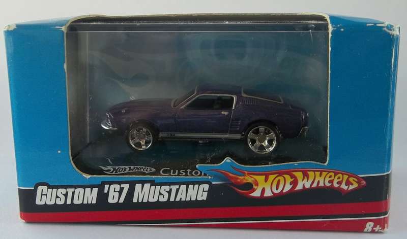 Hot Wheels Custom 67 Ford Mustang HARD ACRYLIC CASE HOTWHEELS Similar scale to Matchbox Miniature