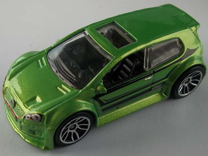 Hot Wheels Volkswagen Golg GTi HOTWHEELS Like Matchbox scale Post 2010