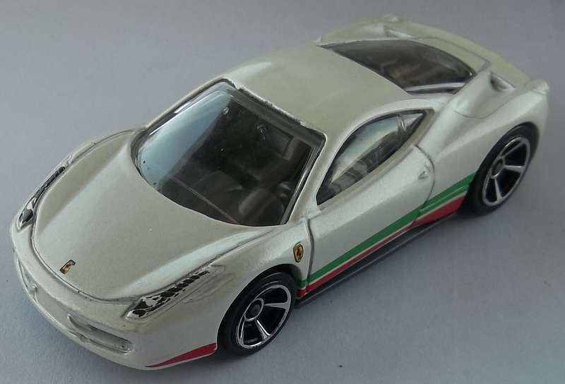 FERRARI 458 ITALIA (FASTER THAN EVER WHEELS) Hot Wheels HOTWHEELS Like Matchbox Model Car
