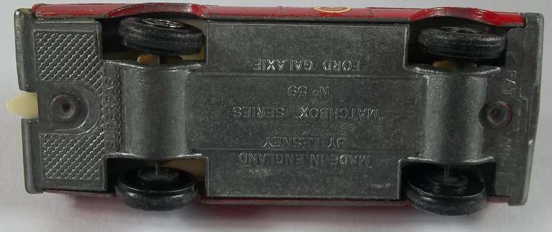 MATCHBOX Lesney SUPERFAST #59 Ford Galaxie Fire Chief Made in England in 1969 Vintage