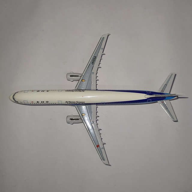 1:400 Scale, ANA(All Nipon Airlines) Airbus 321, Diecast Display Model.
