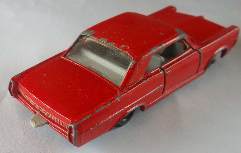 Matchbox Lesney 1-75 Series Regular Wheels #22 Pontiac Coupe ENGLAND CRUISER VINTAGE