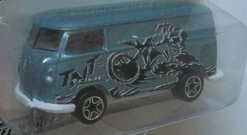 MATCHBOX Volkswagen VW Delivery Van Sealed on Card year 2000