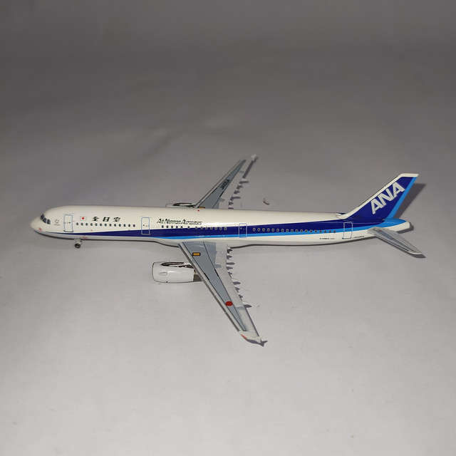1:400 Scale, ANA(All Nipon Airlines) Airbus 321, Diecast Display Model.
