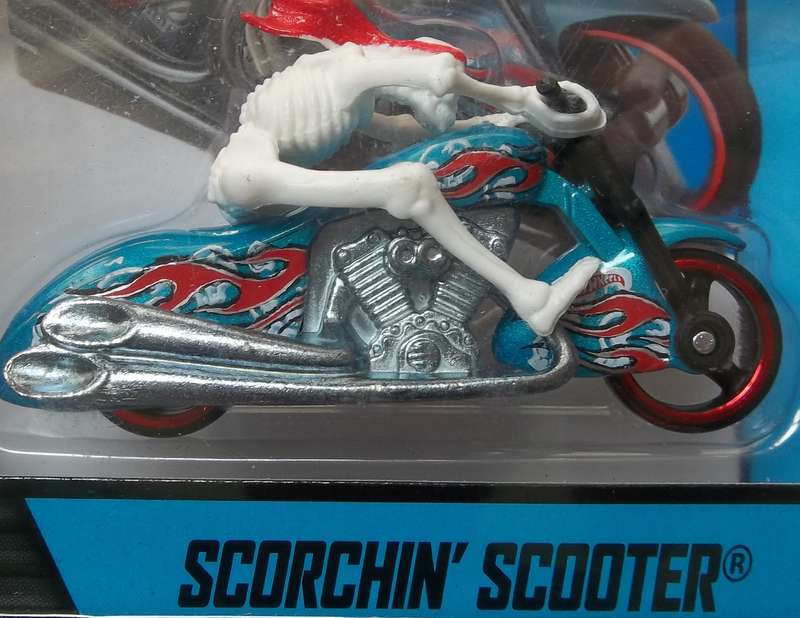 Hot Wheels Scorchin' Scooter Motorbike HOTWHEELS Similar scale to Matchbox BOXED
