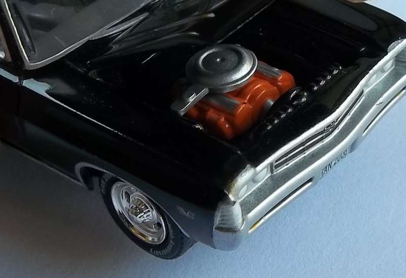 Greenlight 1967 Chevrolet Impala Rubber tyres opening bonnet like Matchbox