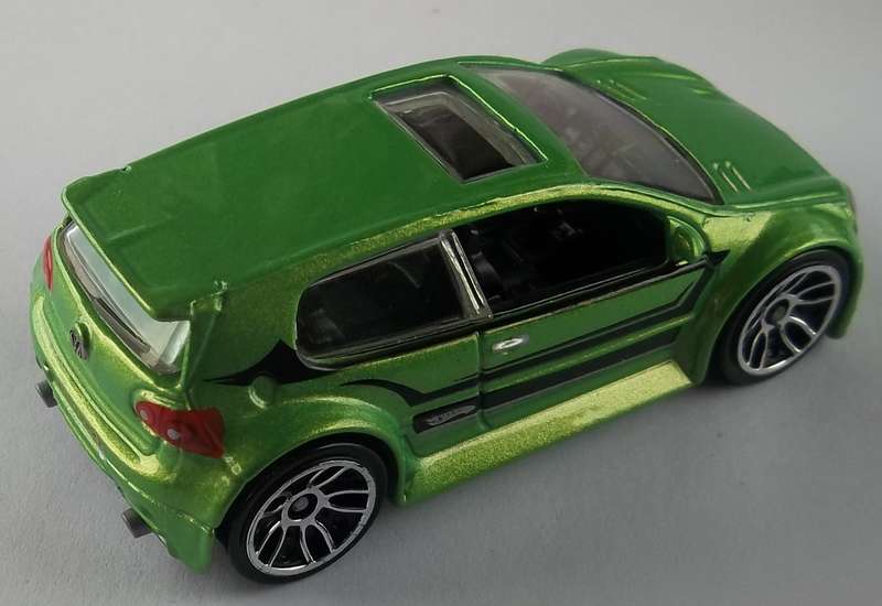 Hot Wheels Volkswagen Golg GTi HOTWHEELS Like Matchbox scale Post 2010