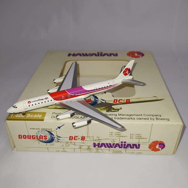 1:400 Scale, Hawaiian Air DC-8 McDonnel Douglas, Diecast Display Model.