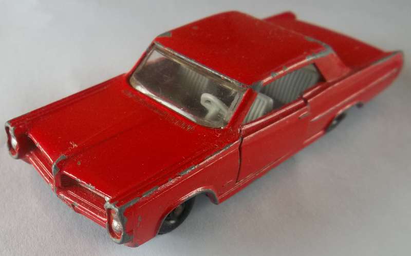 Matchbox Lesney 1-75 Series Regular Wheels #22 Pontiac Coupe ENGLAND CRUISER VINTAGE