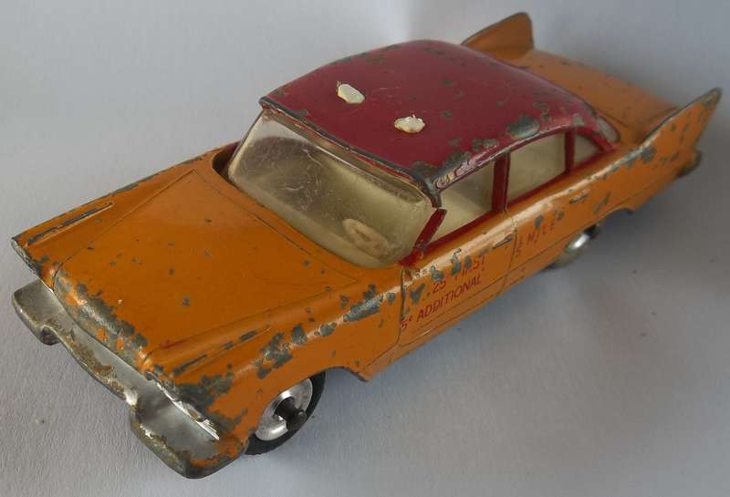 Dinky Toys Plymouth Plaza Taxi Made in England Vintage Model Car 1965