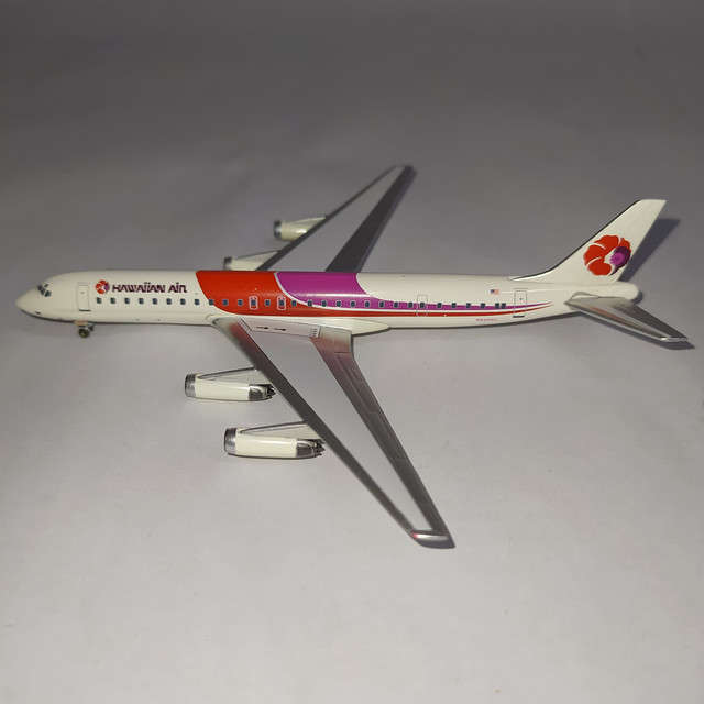 1:400 Scale, Hawaiian Air DC-8 McDonnel Douglas, Diecast Display Model.