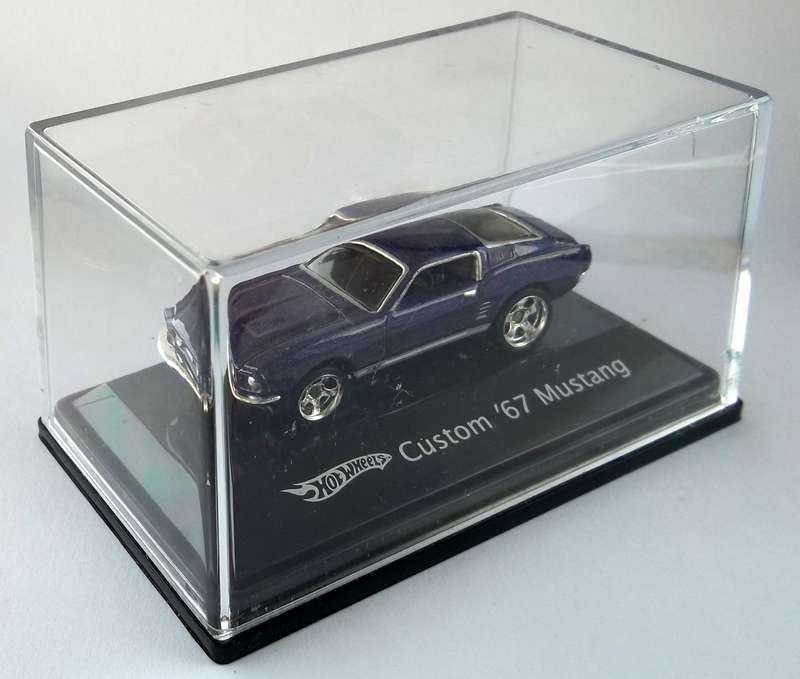 Hot Wheels Custom 67 Ford Mustang HARD ACRYLIC CASE HOTWHEELS Similar scale to Matchbox Miniature