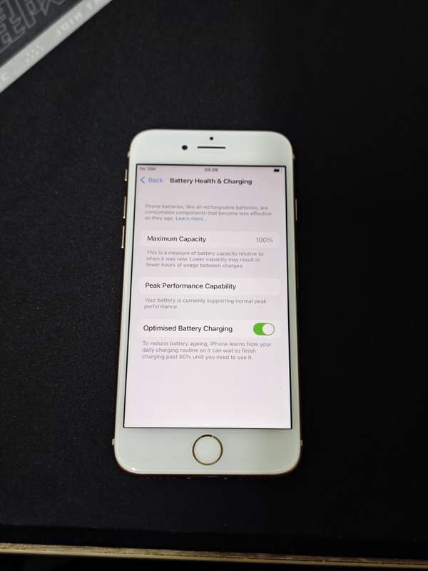 iPhone 8 256GB Gold - REFURBISHED