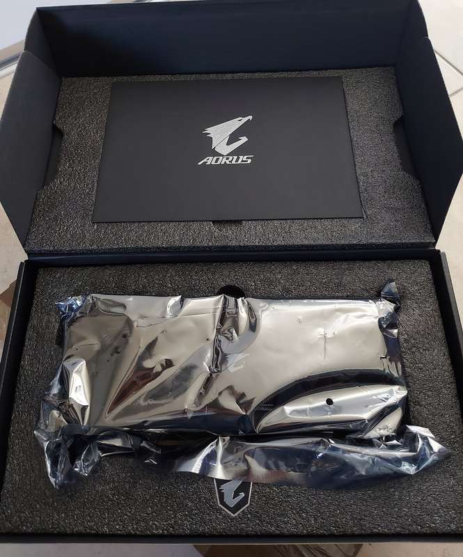 Gigabyte AORUS Radeon RX 5700 XT 8G