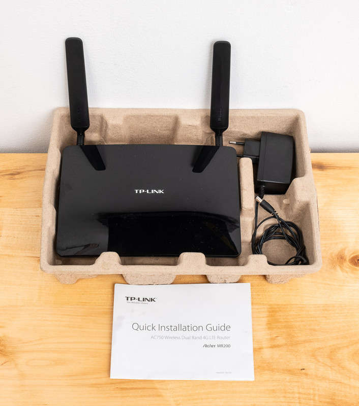 TP-Link MR200 Wireless Dual Band 4G LTE Router *WITH BOX*