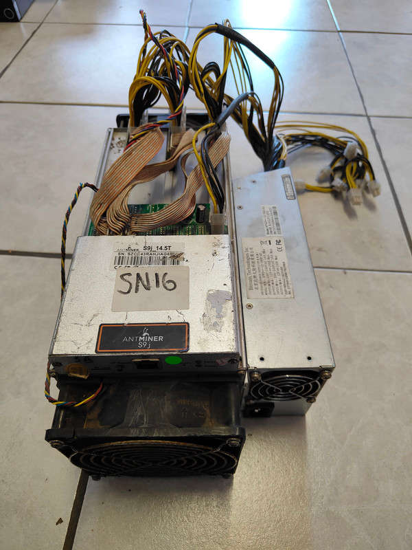 Innosilicon T2 (14-15 Ths) Bitcoin ASIC Miner - Includes Power Supply (Bitcoin Miner)
