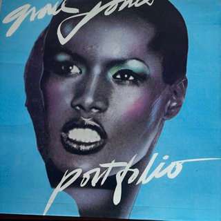 Grace Jones : Portfolio : LP Cond. = VG