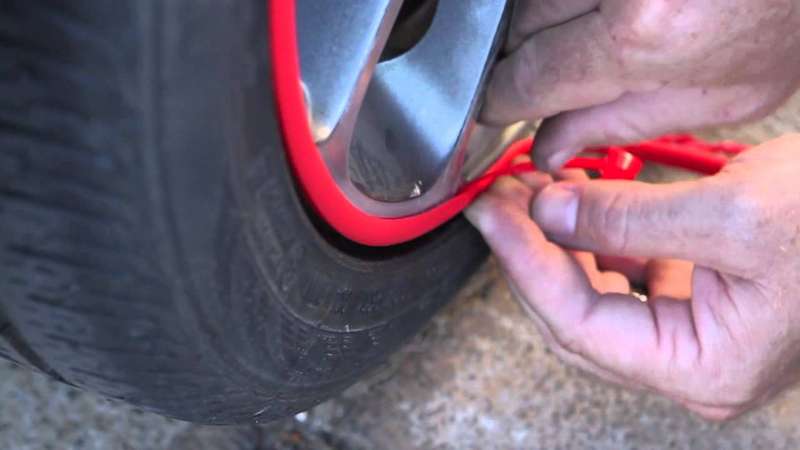 Wheel Rim Lip Protector Stripe (Orange )