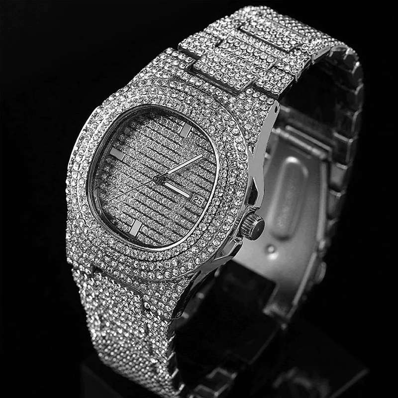 Luxury Unisex Diamond Encrusted Quartz Wristwatch (Silver)