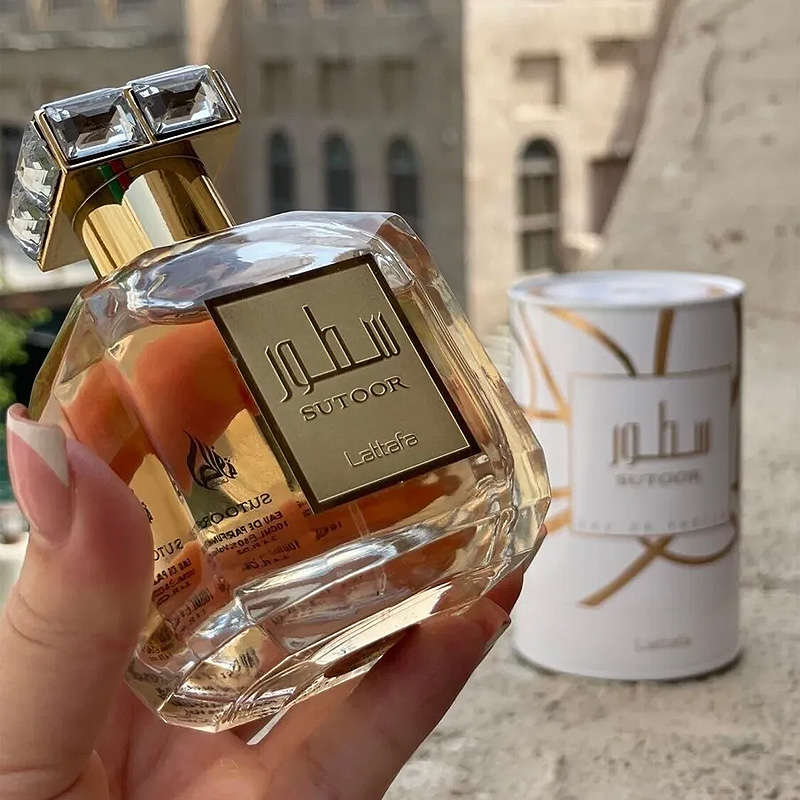 Lattafa Sutoor 100 ml Eau De Parfum Woody Amber scent