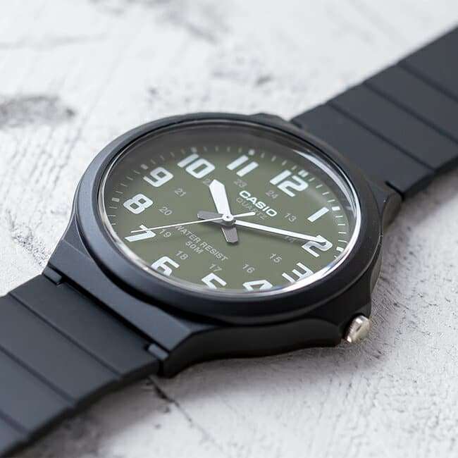 Casio Classic Quartz Easy Reader Watch with Resin Strap, Black (Model: MW-240-1BVCF)