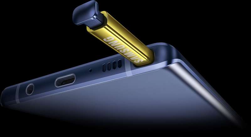 Close-up image of Galaxy Note9 with S Pen ejected slightly