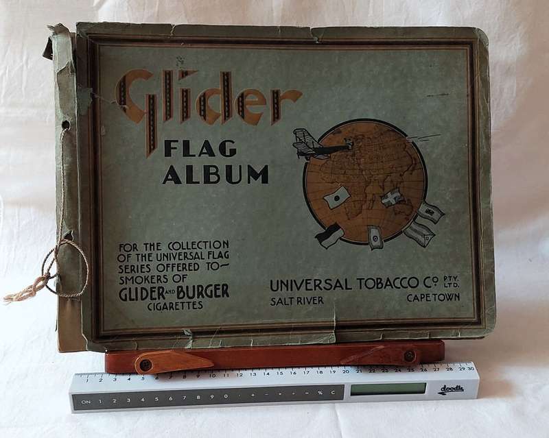Cigarette card album - Glider Flag Album